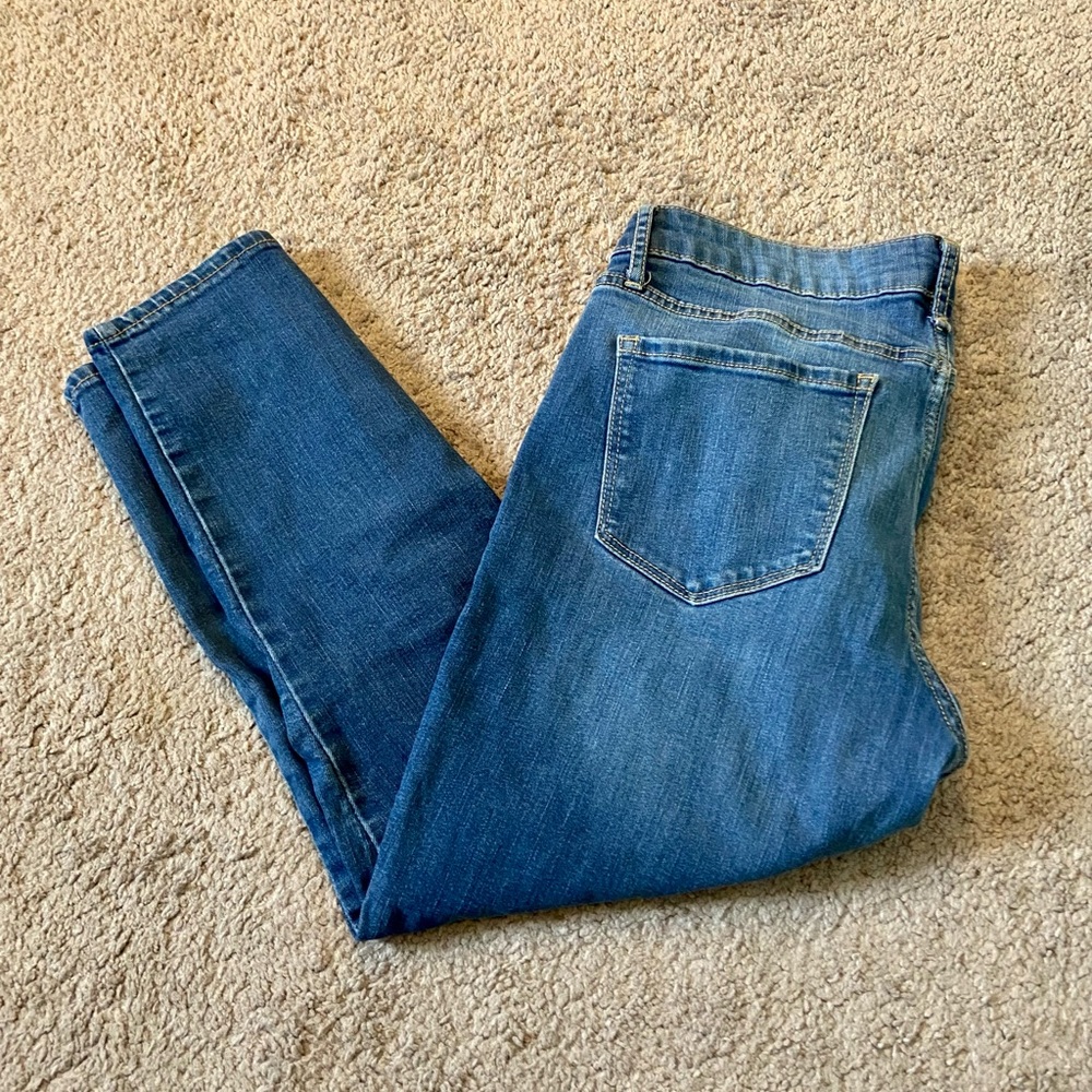 OLD NAVY CAPRIS 💙💙